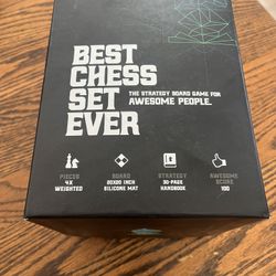 Very Cool Chess Set With Weighted Pieces