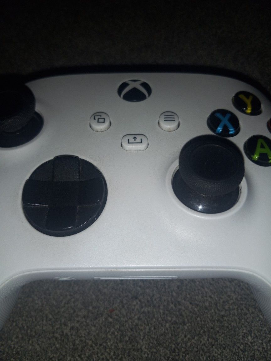 Xbox One Controller (READ DESCRIPTION!)