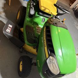 John Deere E100