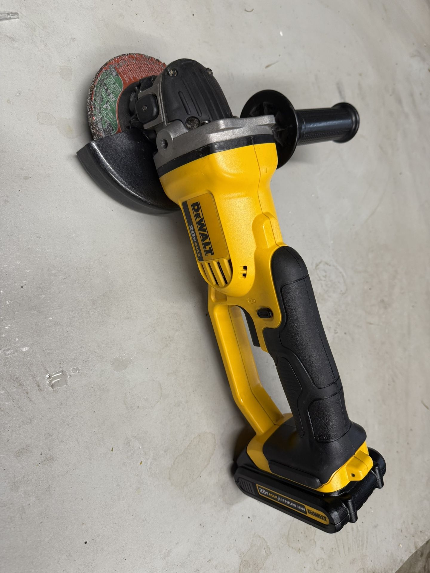 Dewalt 20v Grinder 4.5 In.