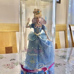 Vintage 2008 Disney Cinderella Doll Musical Majesty Special Edition