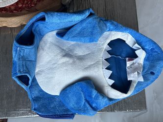 Kids baby Shark Costume - With Sound Chip - Size 6-12 Months