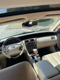 2004 Toyota Avalon