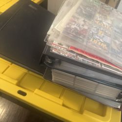 7 Binders Full Of Older Vintage Baseball Cards 