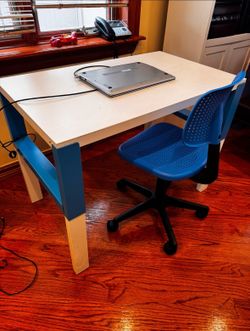 Desk & chair