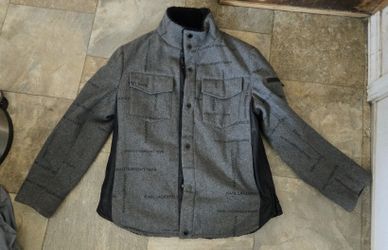 Karl Lagerfeld Paris
Men's Sherpa-Lined Logo Shirt Jacket Size M