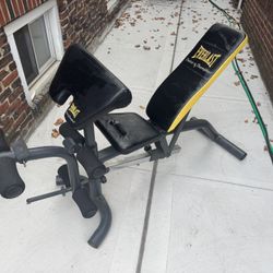 Everlast Bench Press Set With Adjustable Bench
