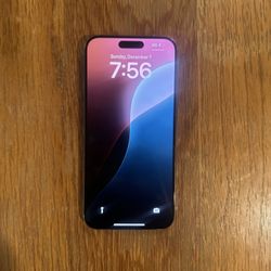 iPhone 15 Pro Max 92% Battery 