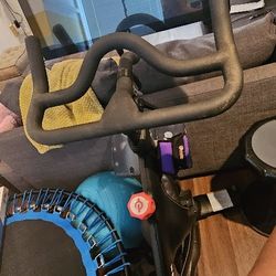 PELOTON - Barely Used