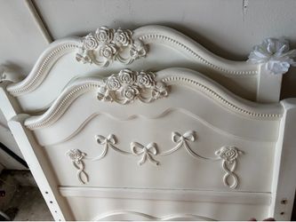 Twin bed