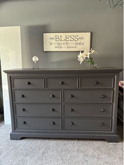 Beautiful modern gray dresser 64”42” like new