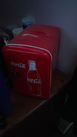 Mini fridge