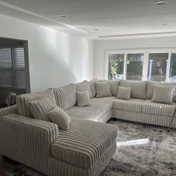 Brand New Comfy Inserenity Plush Sectional Set 
