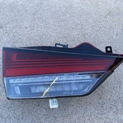 2019 thru 2022 Lexus RX350 RX450H reverse taillight Inner lh left OEM