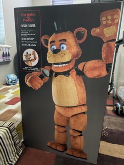 Five nights at Freddy’s Freddy Fazbear animatronic spirit Halloween 4800 or best offer