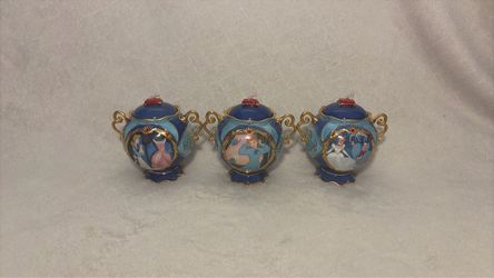 Disney Cinderella Decorative Porcelain Lidded Urn