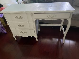 Vanity Desk