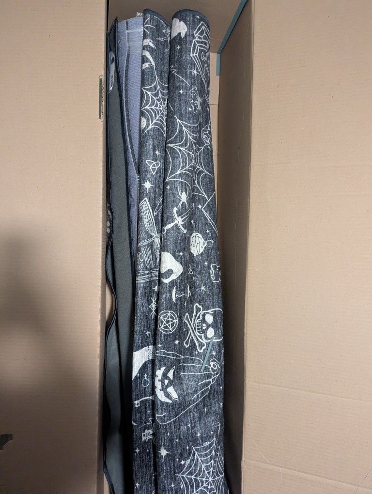 5x7 RUGGABLE Cushioned Witchcraft Rug