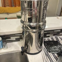 2.25 Gallon Berkey water filter