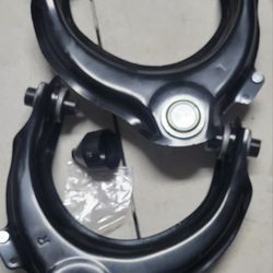 1997---2001 Honda CRV Front Upper Control Arms