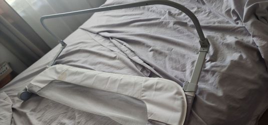 Toddler bed rail
