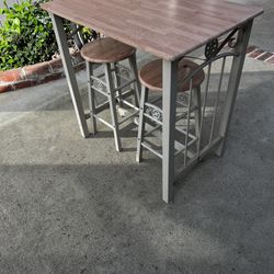 High Small, Dining Table