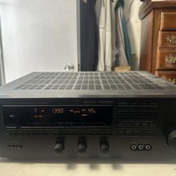 YAMAHA RECEIVER