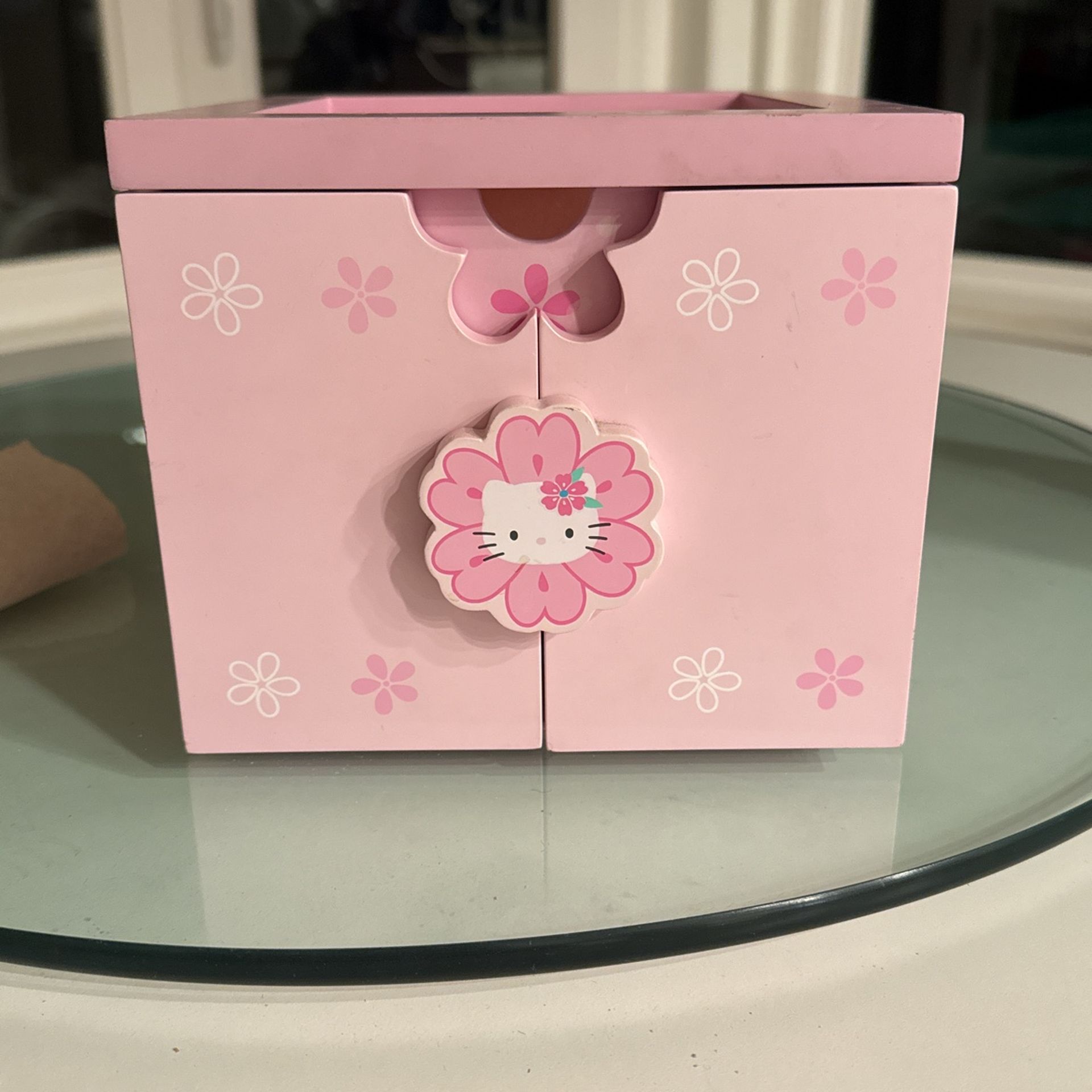 Hello Kitty Musical Jewelry Box