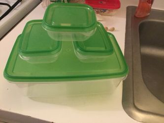 Lunch boxes