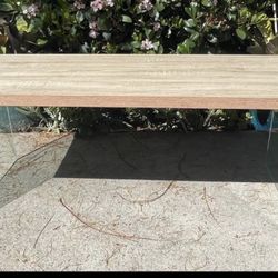 Coffee/cocktail table modern ‘wood’ glass