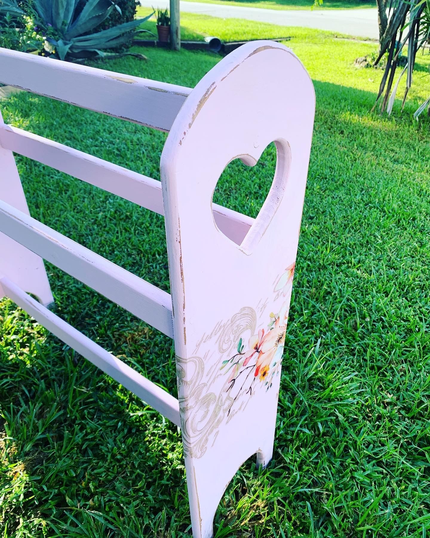 Vintage Wood Shabby Chic Pink Floral Blanket Rack
