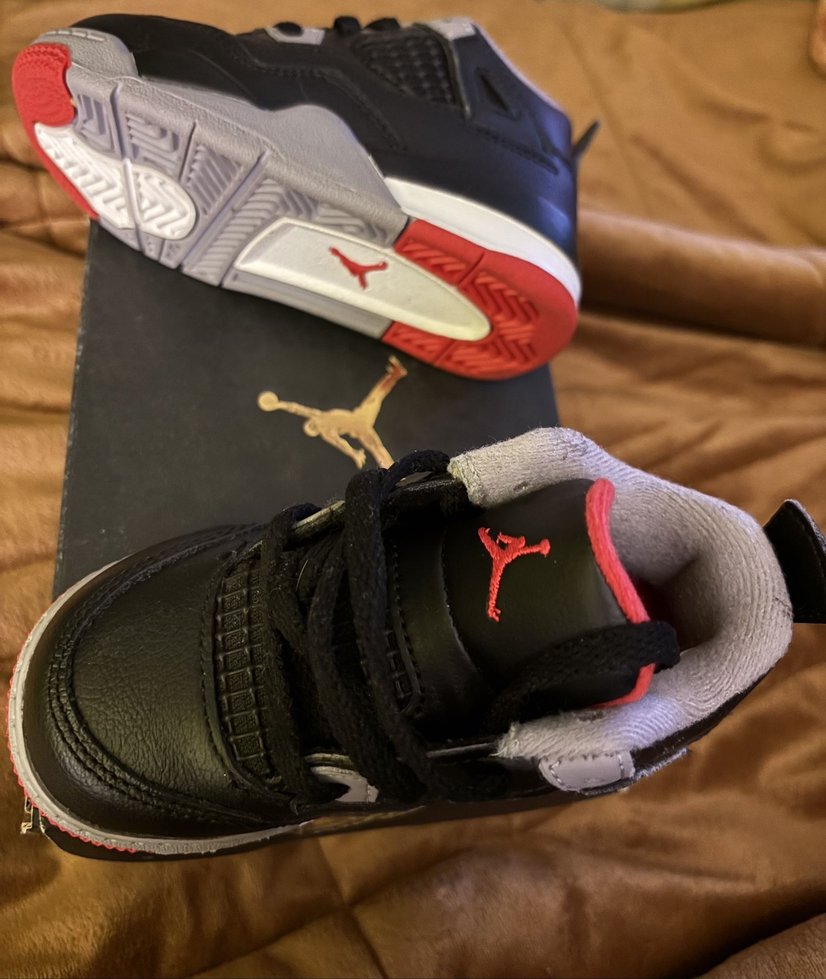 Jordan 4 Retro