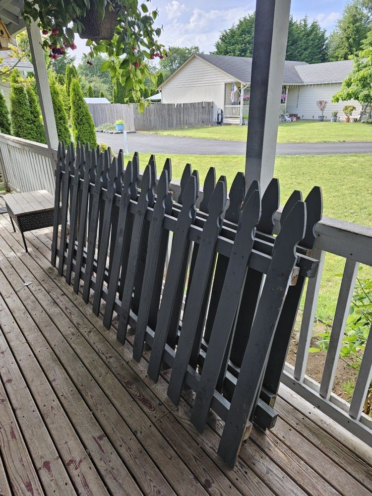 3 Fence Panels