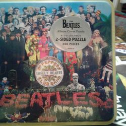 The Beatles Sgt. Pepper Lonely Hearts Album Cover Puzzle Collectible SEALED