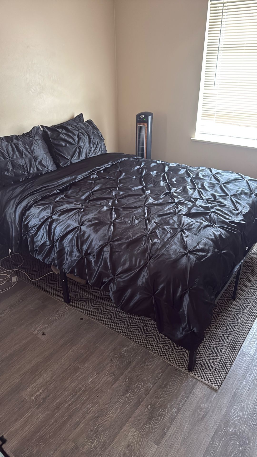Queen Size Bed And Frame