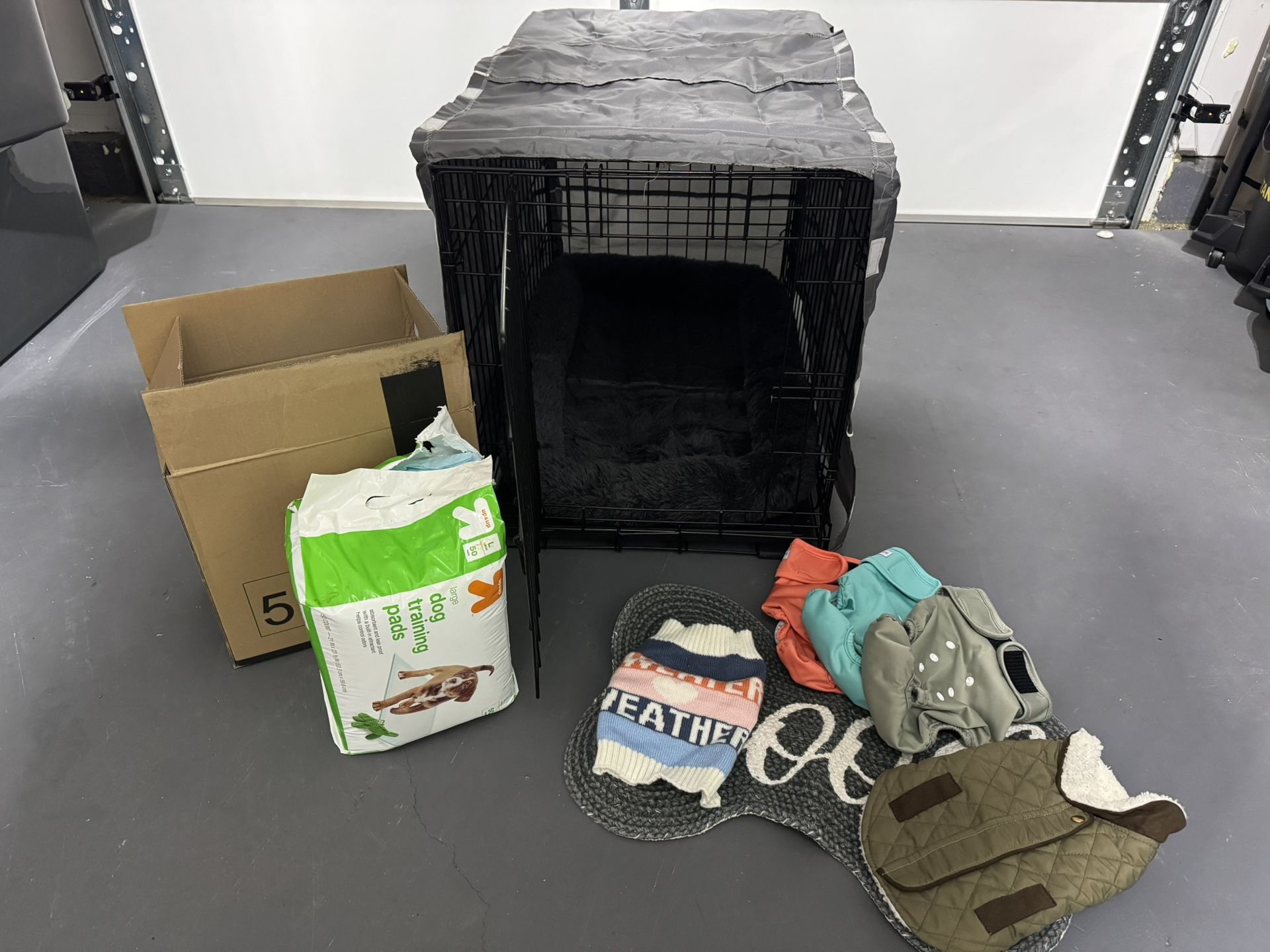 Dog Crate, Puppy Pads