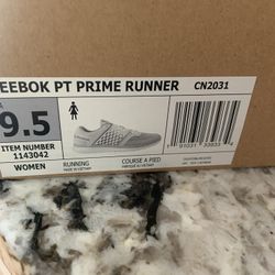 Reebok Ladies Size 9.5