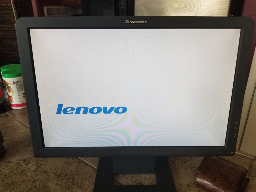 Lenovo 19in Widescreen Monitor (TFT LCD)