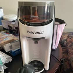 Baby Brezza Milk Machine