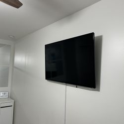 45” SAMSUNG TV 