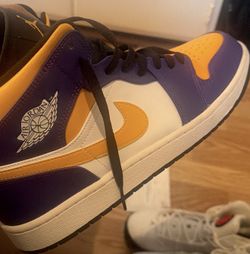 JORDAN 1 MID LAKERS 2020 SIZE 12