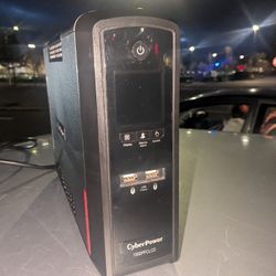 Cyberpower  1500PFCLCD Backup Sinewave