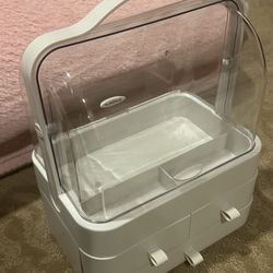 Makeup/Skincare Organizer And Storage 