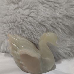 Beautiful Swan Decor