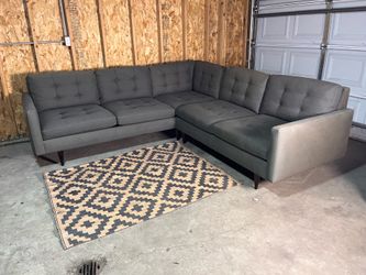 🚚FREE DELIVERY - Crate & Barrel Petrie Sectional Sofa