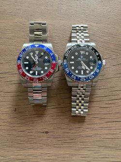 2 Men’s Watches