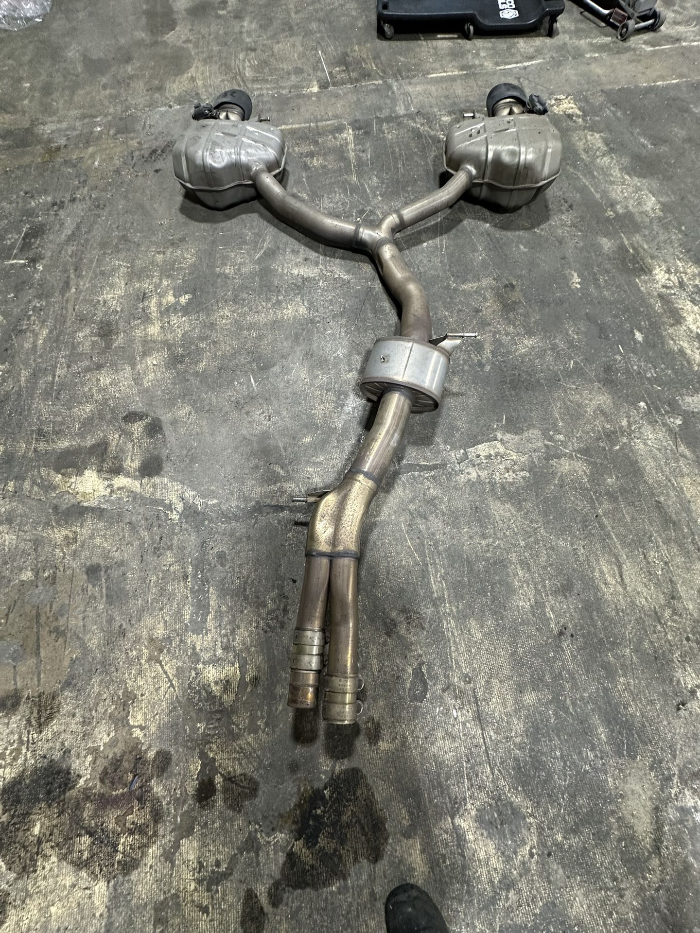 2019 Audi RS5 Stock Exhaust 