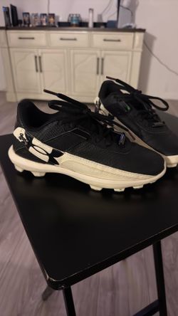 Under armour kids baseball cleats