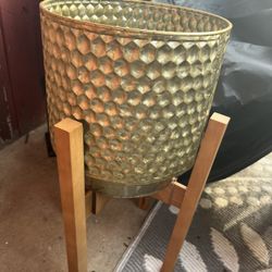 Planter and Wooden Stand 