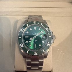 AMAZING Watch 40mm box & card